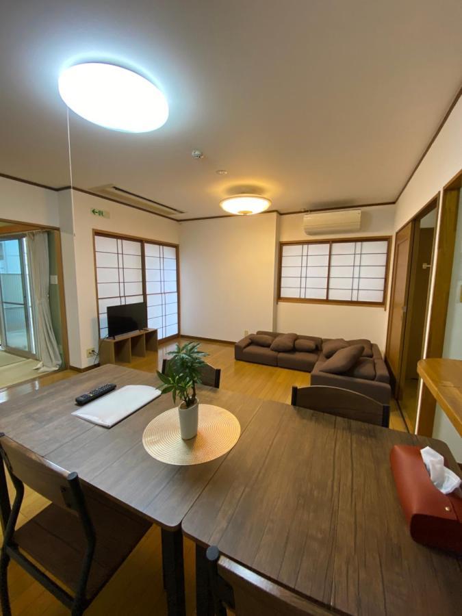 Flora Otemachi/フローラ大手町 Apartment