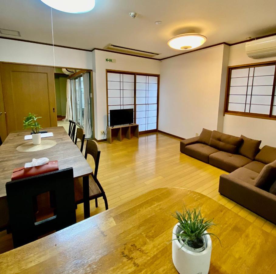 Flora Otemachi/フローラ大手町 Apartment